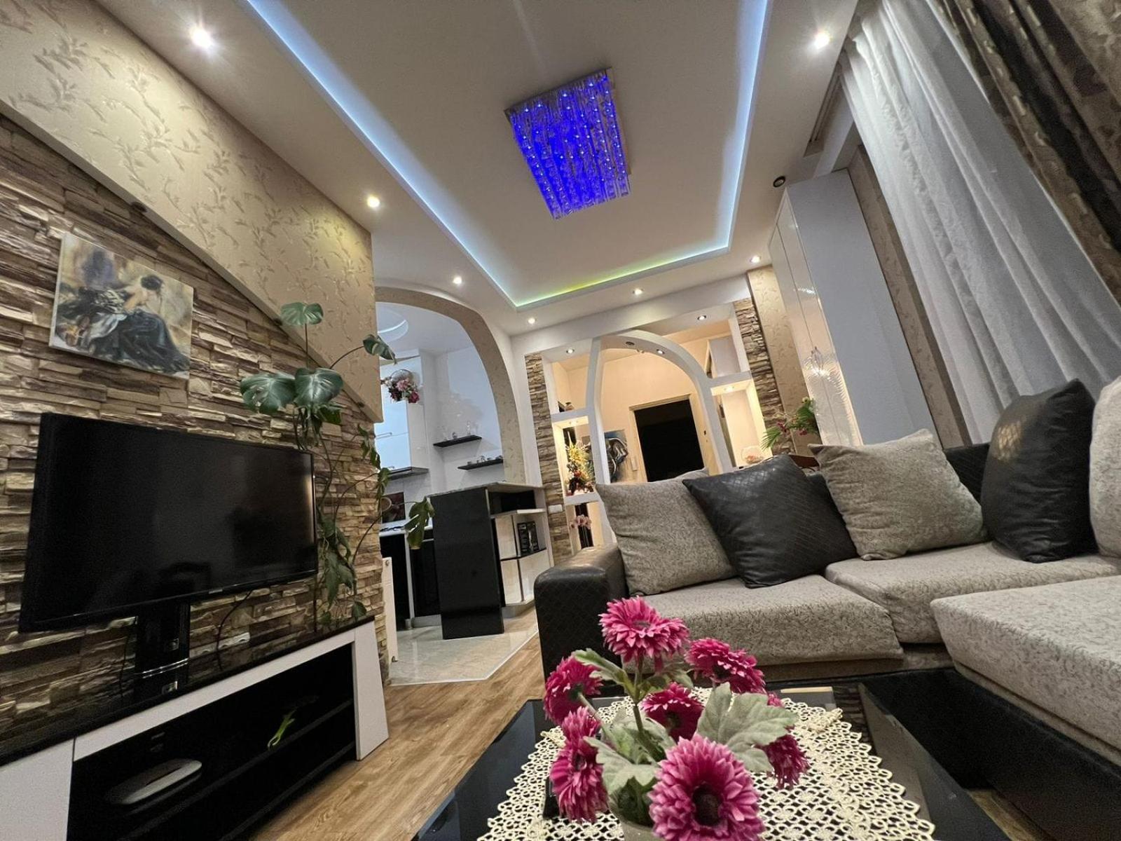 Cozy Apartment In The City Center Mtatsminda Tbilissi Extérieur photo