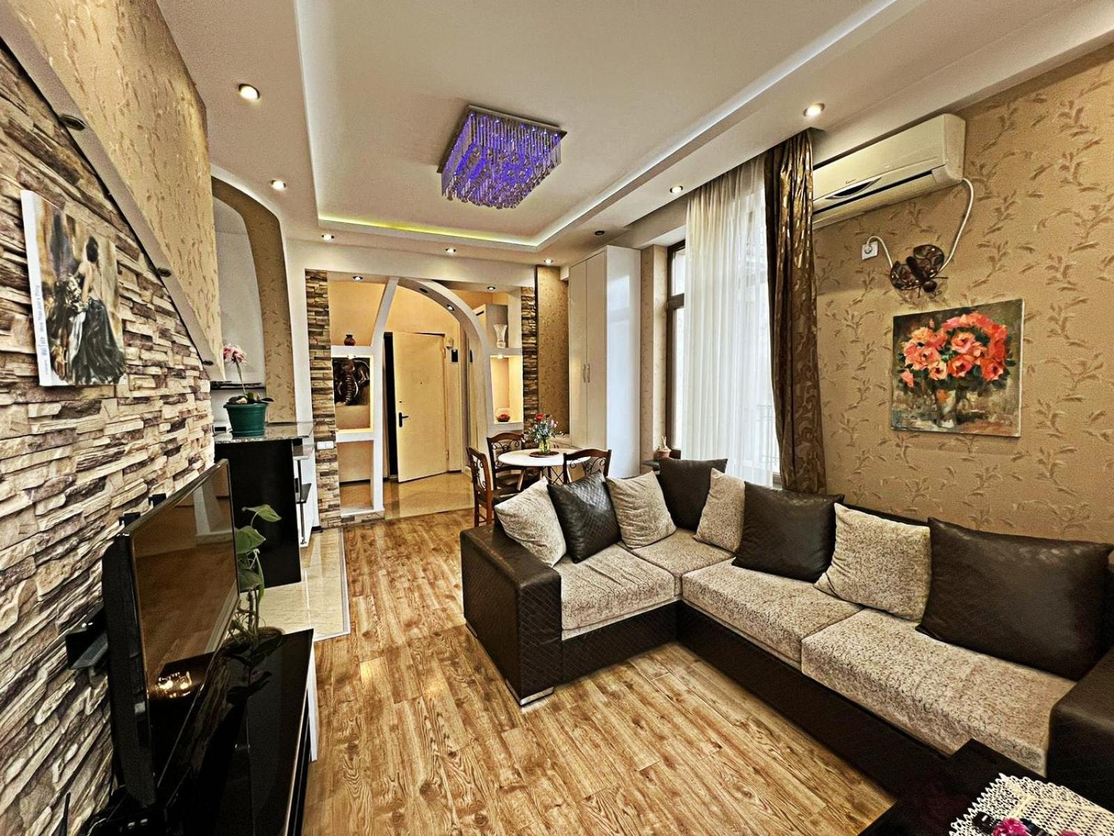 Cozy Apartment In The City Center Mtatsminda Tbilissi Extérieur photo