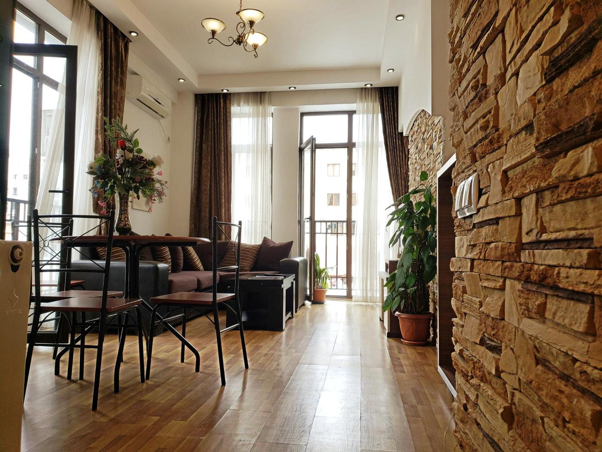 Cozy Apartment In The City Center Mtatsminda Tbilissi Extérieur photo
