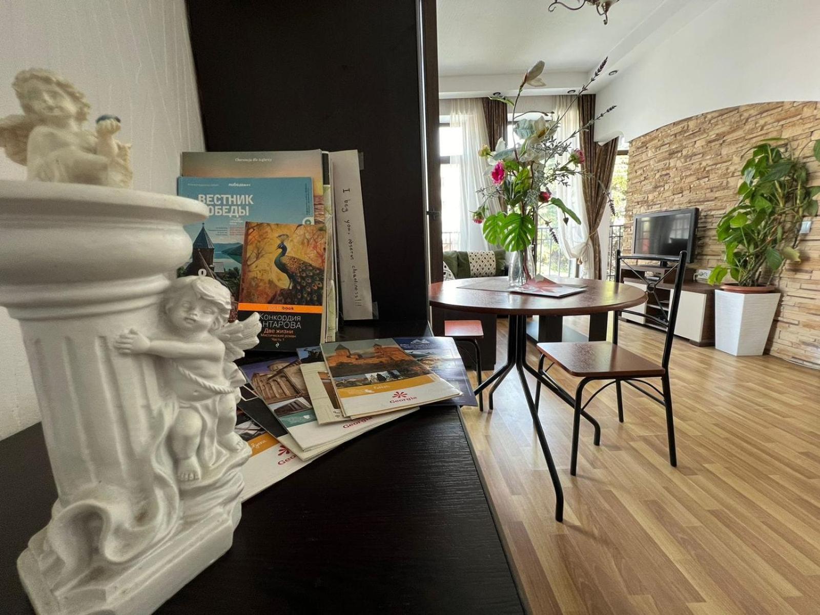 Cozy Apartment In The City Center Mtatsminda Tbilissi Extérieur photo